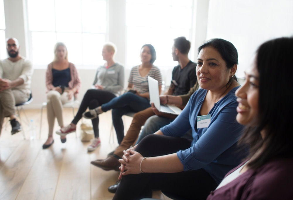 addiction-recovery-group-therapy