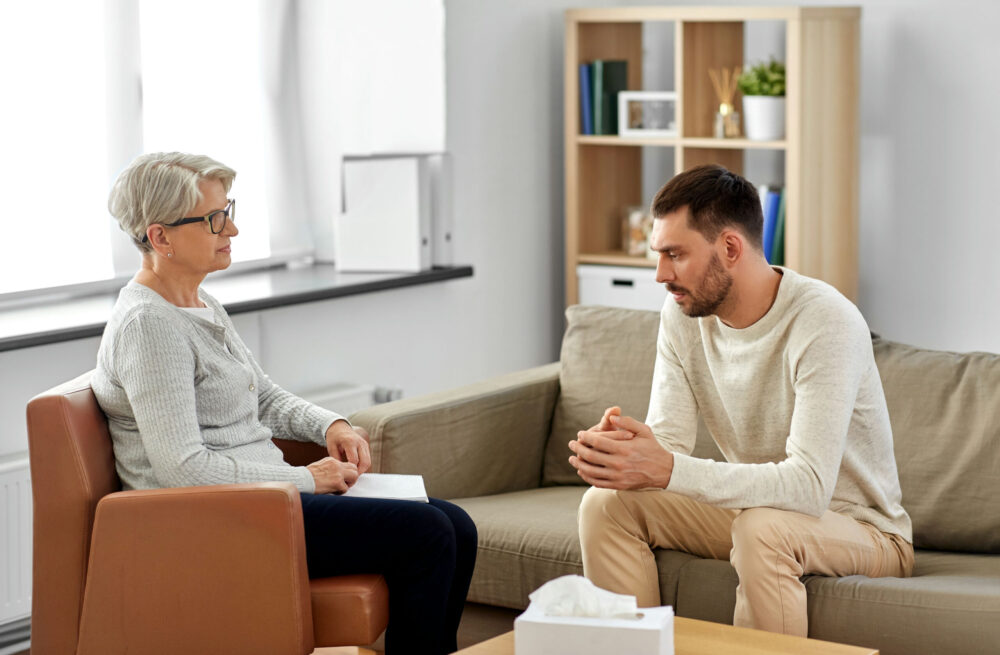 Female counselor speaking with her patient about meth addiction treatment in Memphis, Tennessee