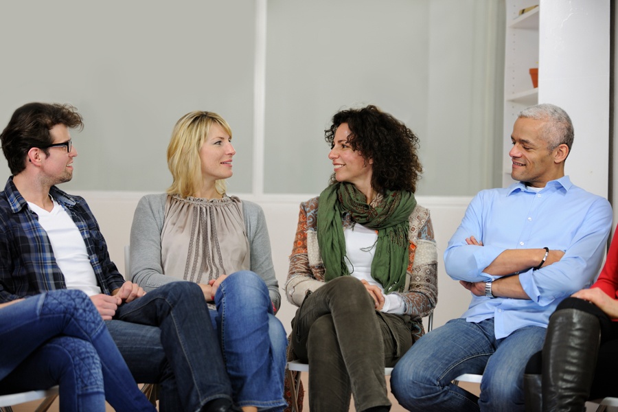 Group discussion about addiction treatment services in Memphis, Tennessee